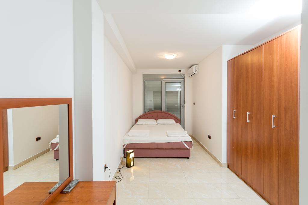 Adriatic Raf Apartments Будва Екстер'єр фото